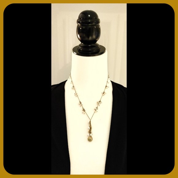 LIZ CLAIBORNE || Drop Necklace & Hoop Earrings - Picture 2 of 6